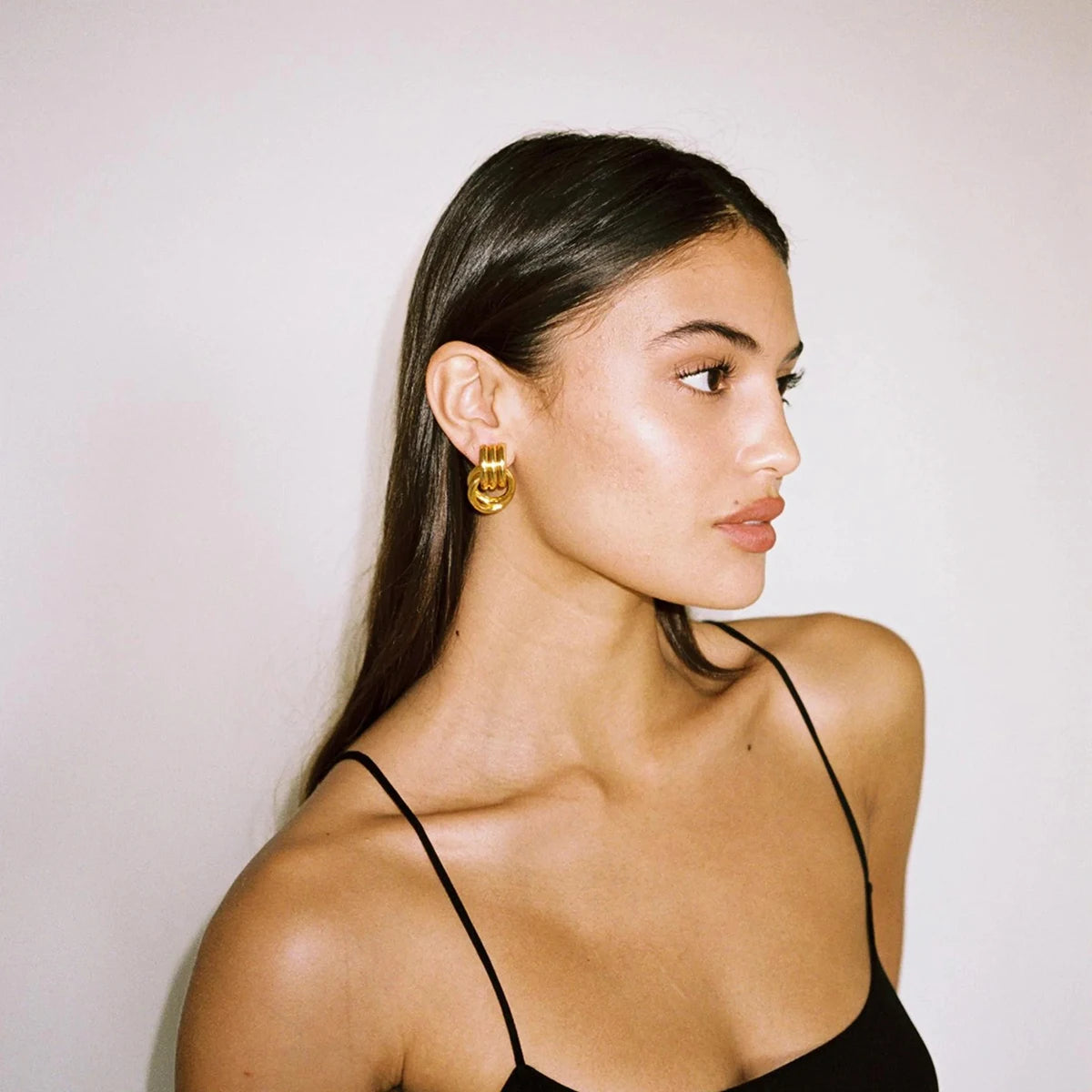 Uworld Stainless Steel Thread-Wrapped Simple Hoop Earrings Minimalist Women's 18K Gold Color Fashion Elegant Dainty Ear Jewelry