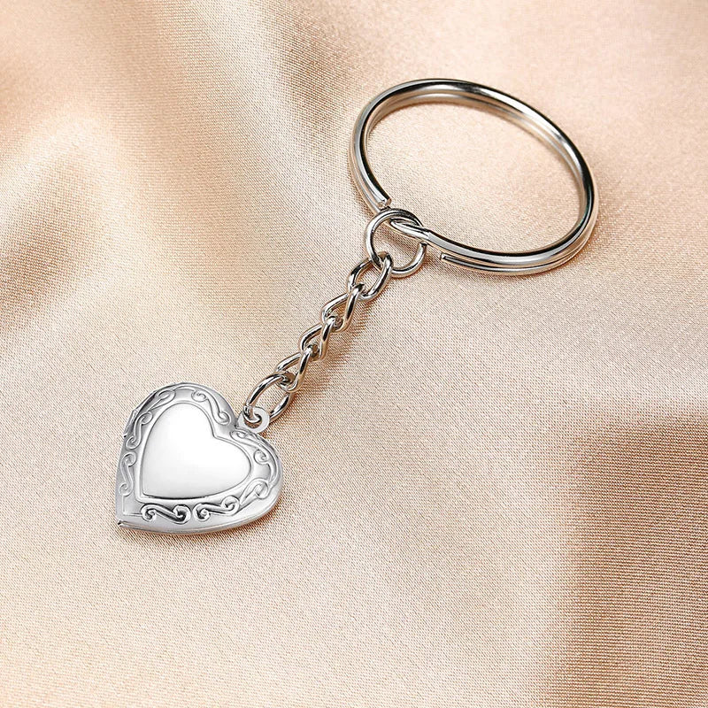 Women's Personalize Engrave Name Heart Locket Key Chains, Custom The Photo of Family, Love Keepsake Gifts