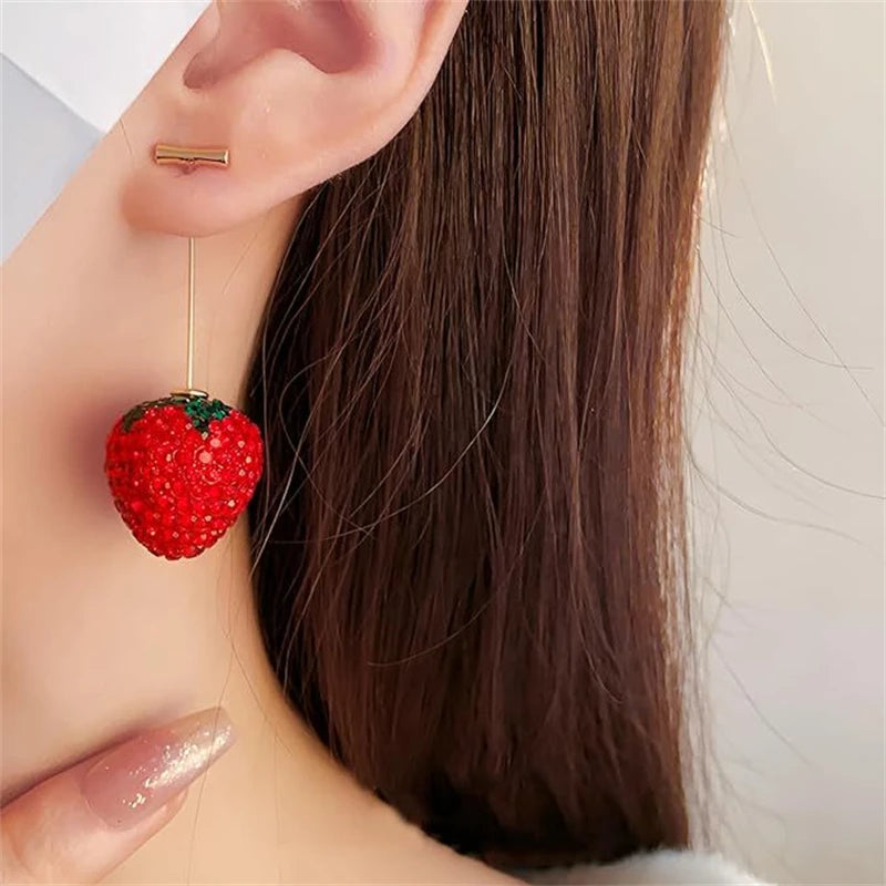 Rhinestone Red Strawberry Stud Earrings for Women Korean Cute Sweet Crystal Personality Earring Light Luxury Temperament Jewelry
