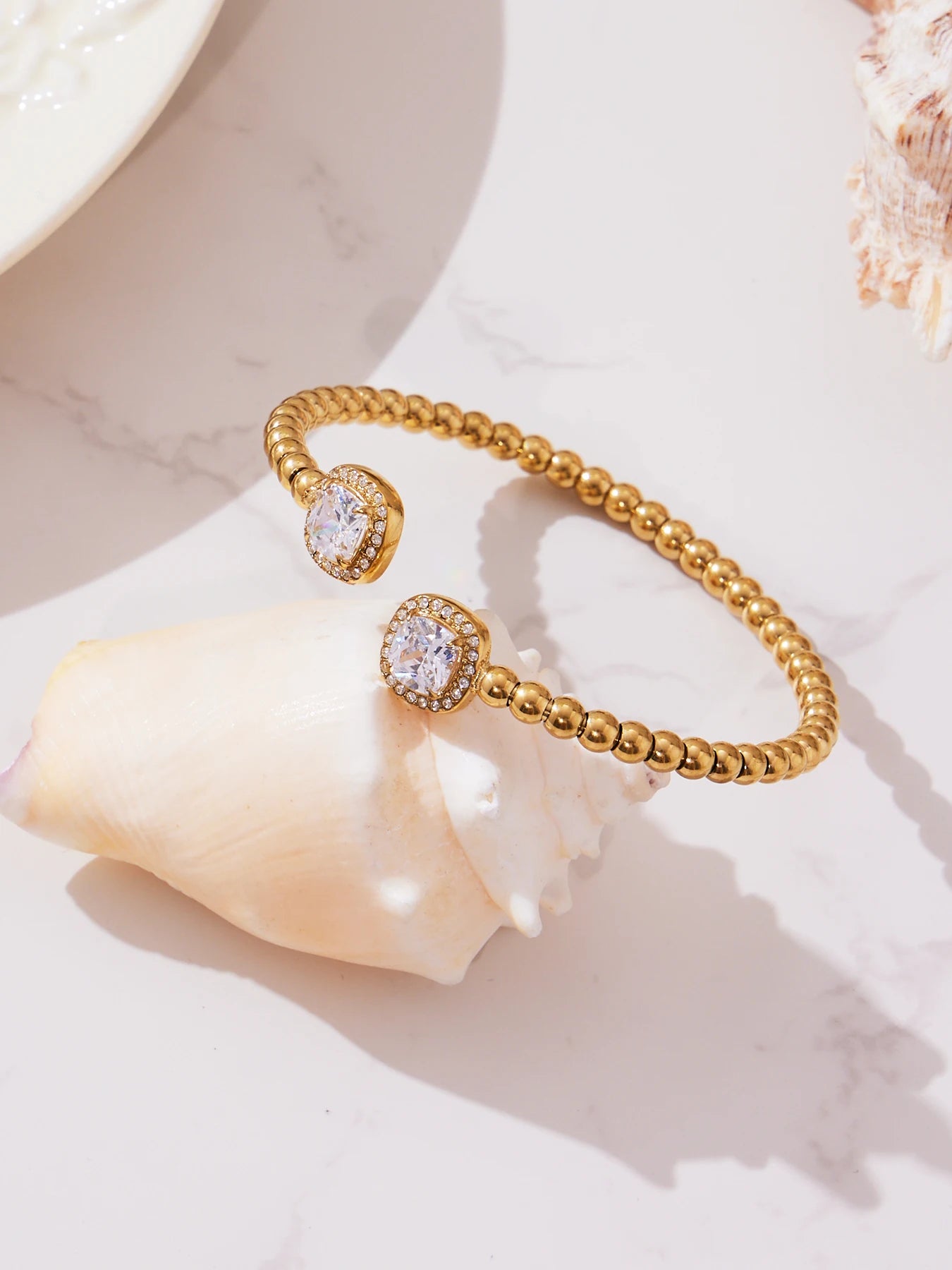 Nivora Popular Women Cuff Bracelets Cubic Zirconia Stainless Steel PVD Gold Plated Wedding Banquet Charm Bracelet Bangle Jewelry