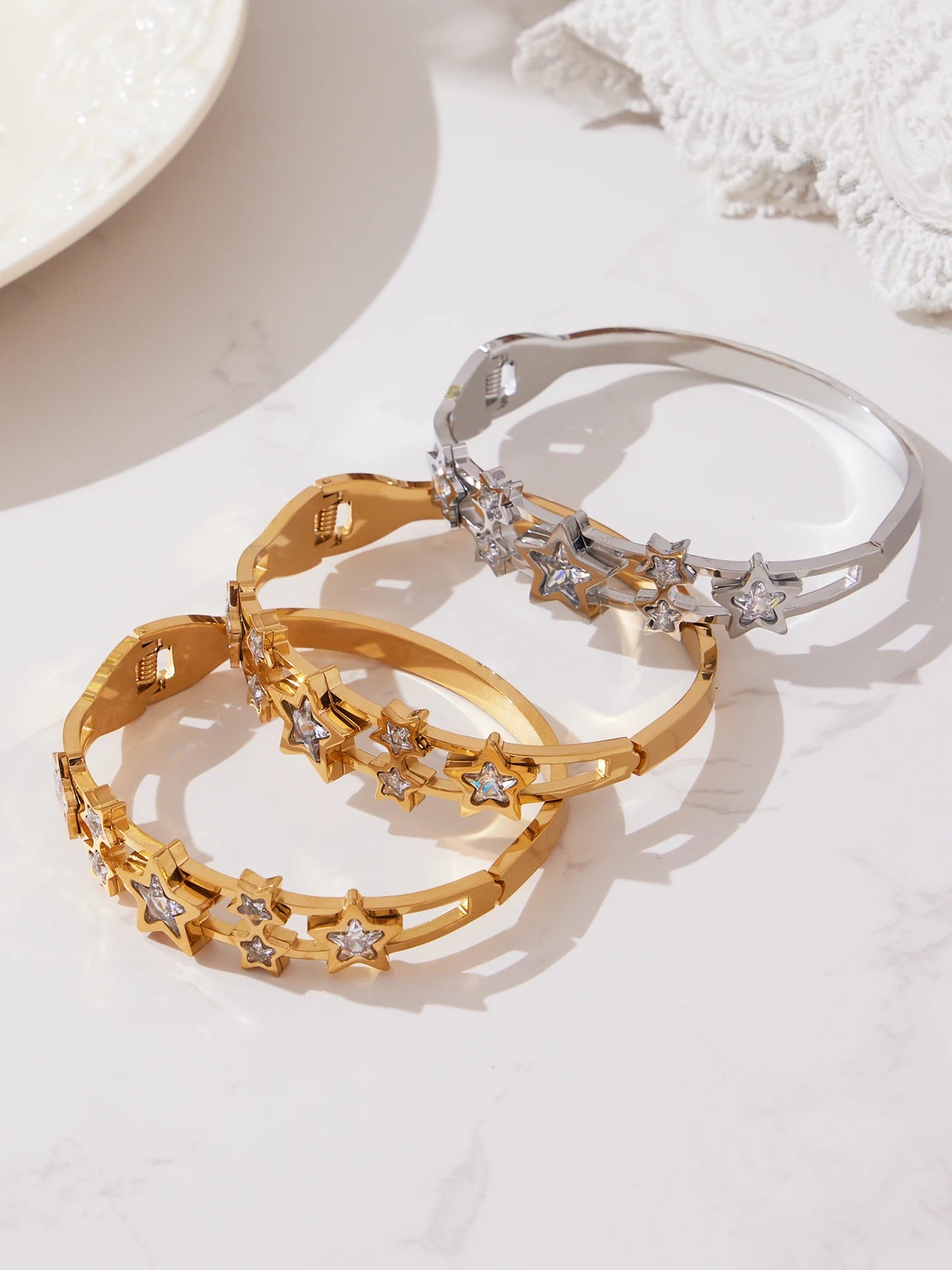 Nivora Minimalist Cubic Zirconia Charm Cuff Bracelet for Women Stainless Steel Gold Plated Wedding Banquet Charm Bangles Jewelry