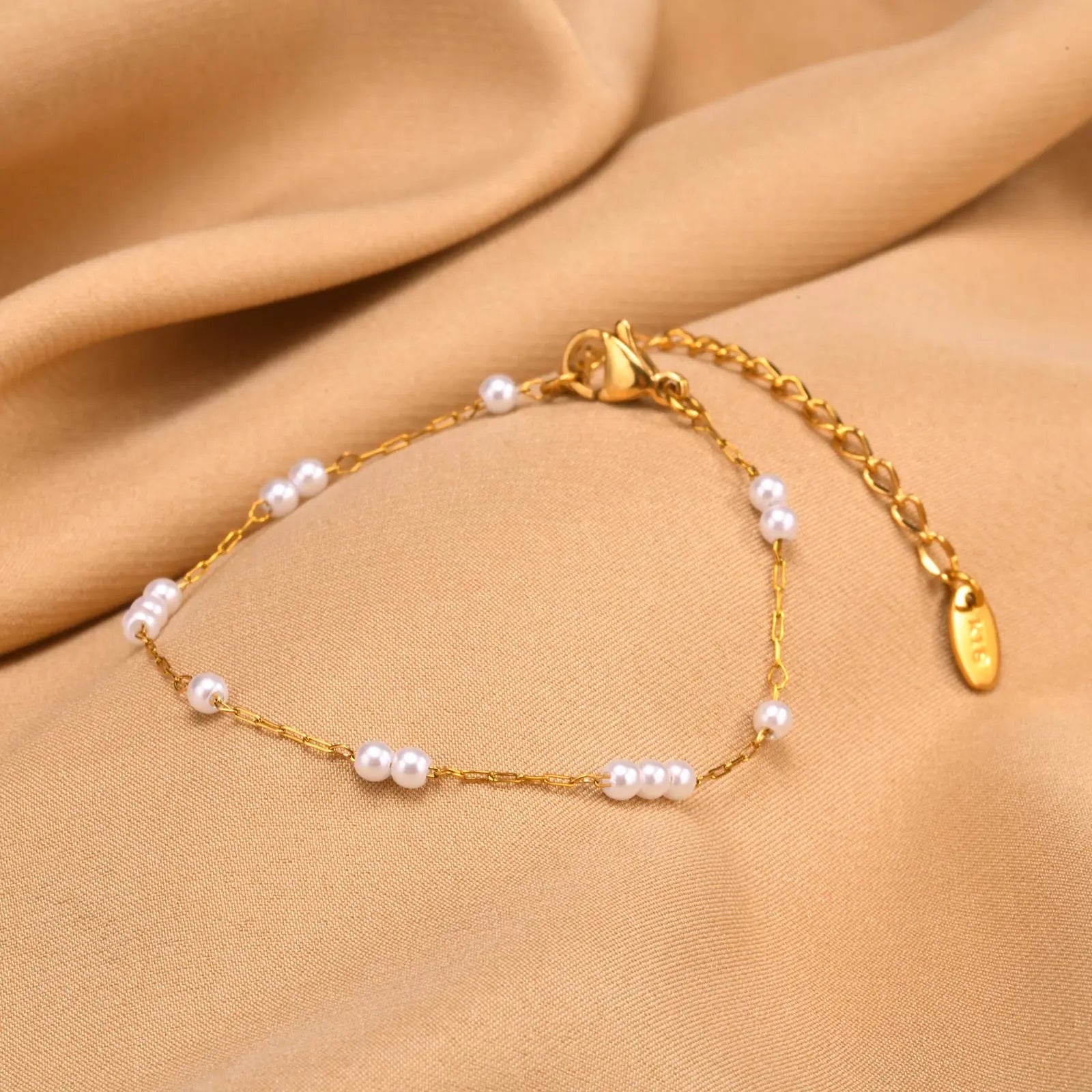 Stainless Steel Imitation Pearl Chain Bracelet for Women Fashion Temperament Gold Color Chain Bracelets Hand Ornament Jewelry