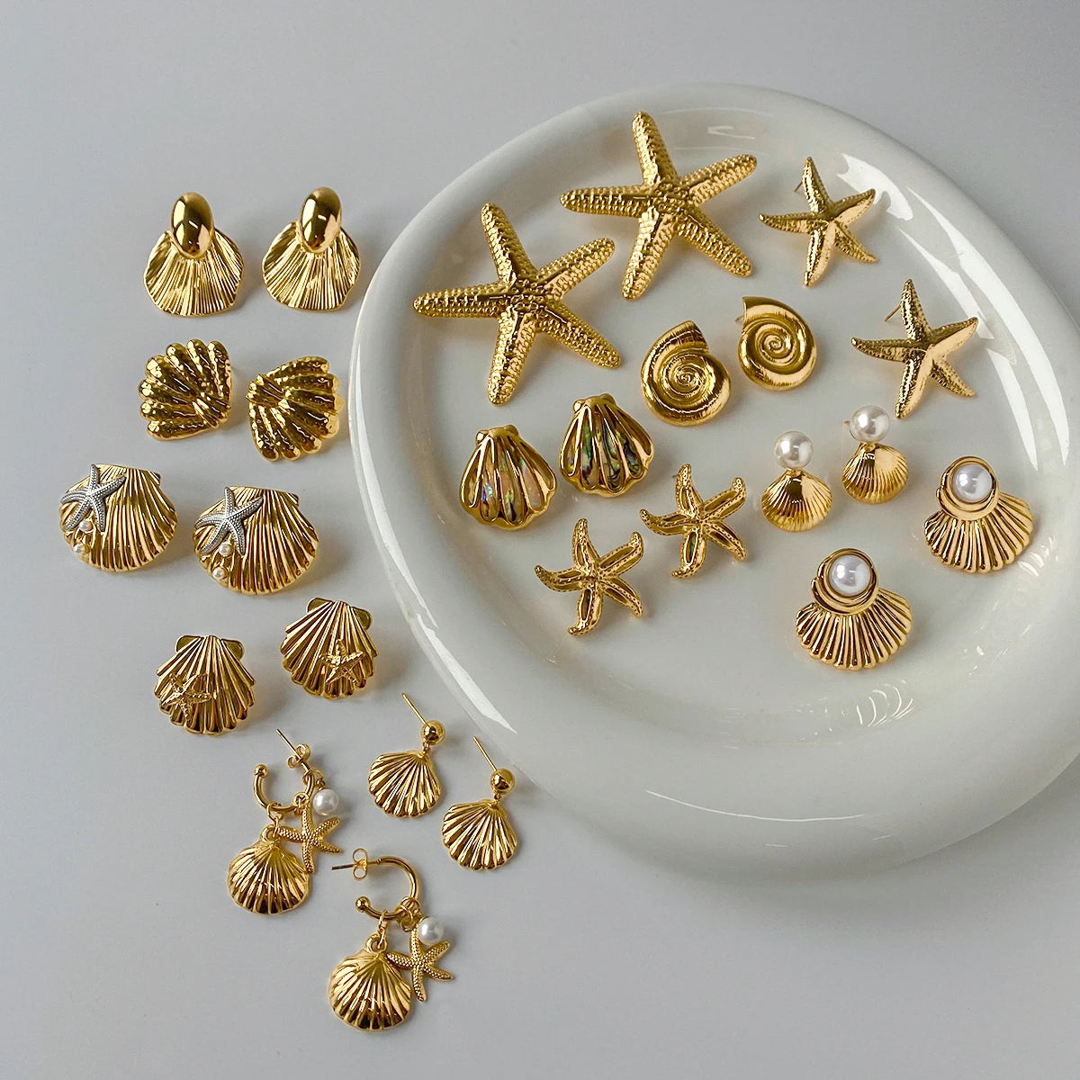 Uworld Ocean Vacation Style 18K Gold Color Plated Stainless Steel Waterproof Starfish Shell Ear Studs Pearl Conch Earrings Women