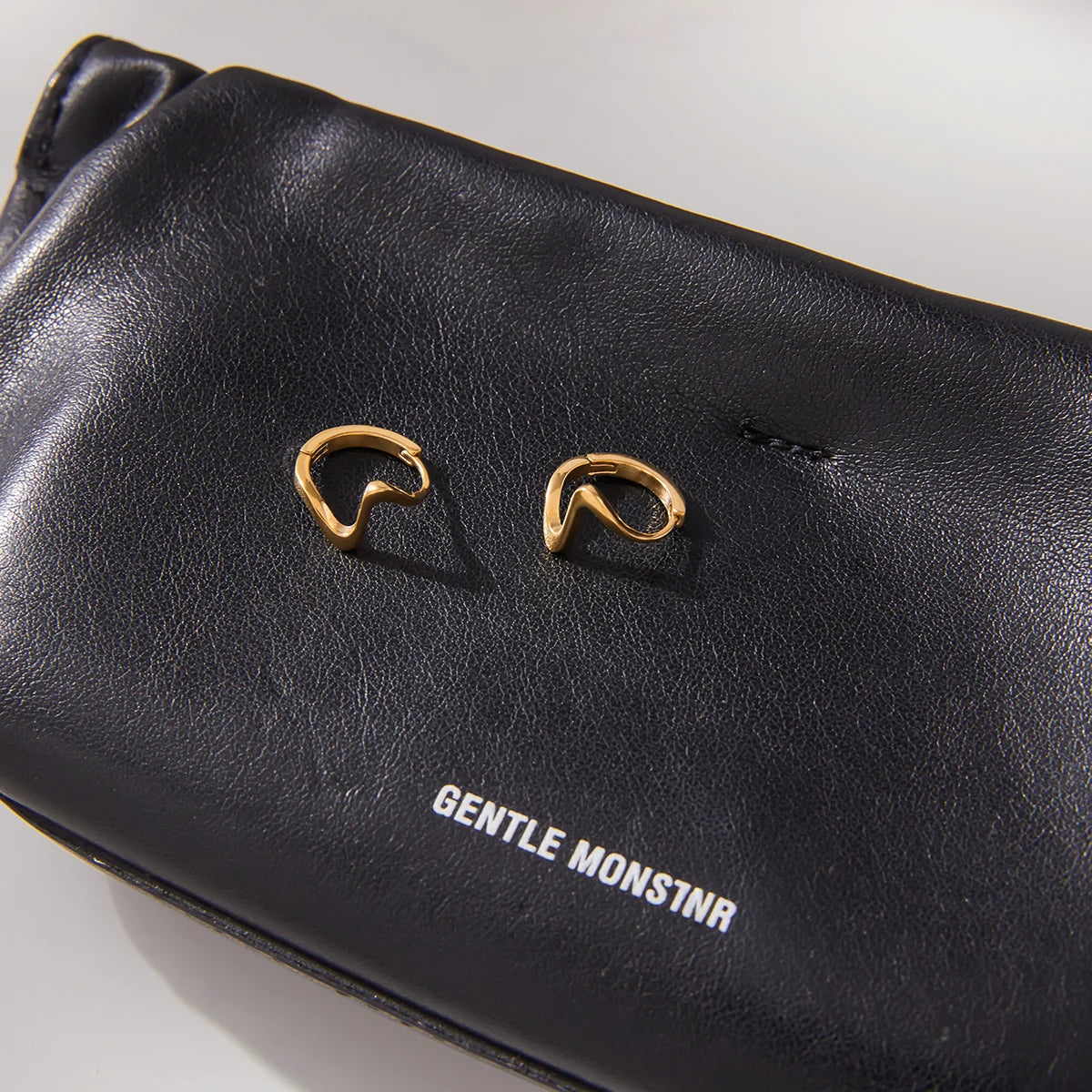 Uworld Minimalist Irregular Wave Earrings 18K PVD Stainless Steel Gold Color Line Irregular Earrings Women's Jewelry