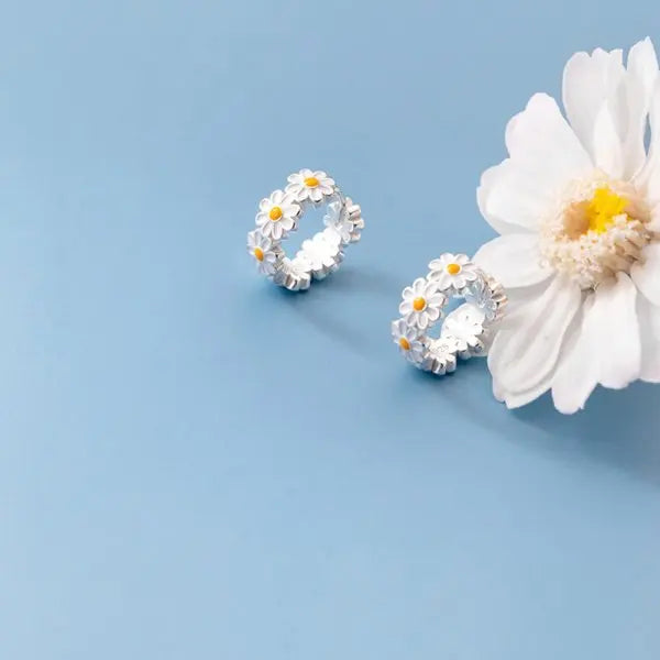 Fashion Sweet Daisy Flower Bracelets Personality Minimalist Flowers Pearl Bracelet Women Party Banquet Statement Jewelry Gift