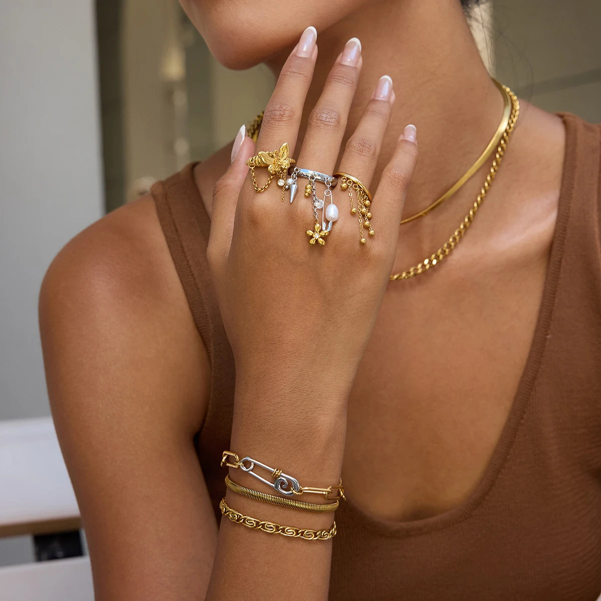 Uworld Fashion Trend 18K Gold Color Plated Stainless Steel Two-Color Freshwater Pearl Zircon Tassel Ring Stacked Flower Rings Fo