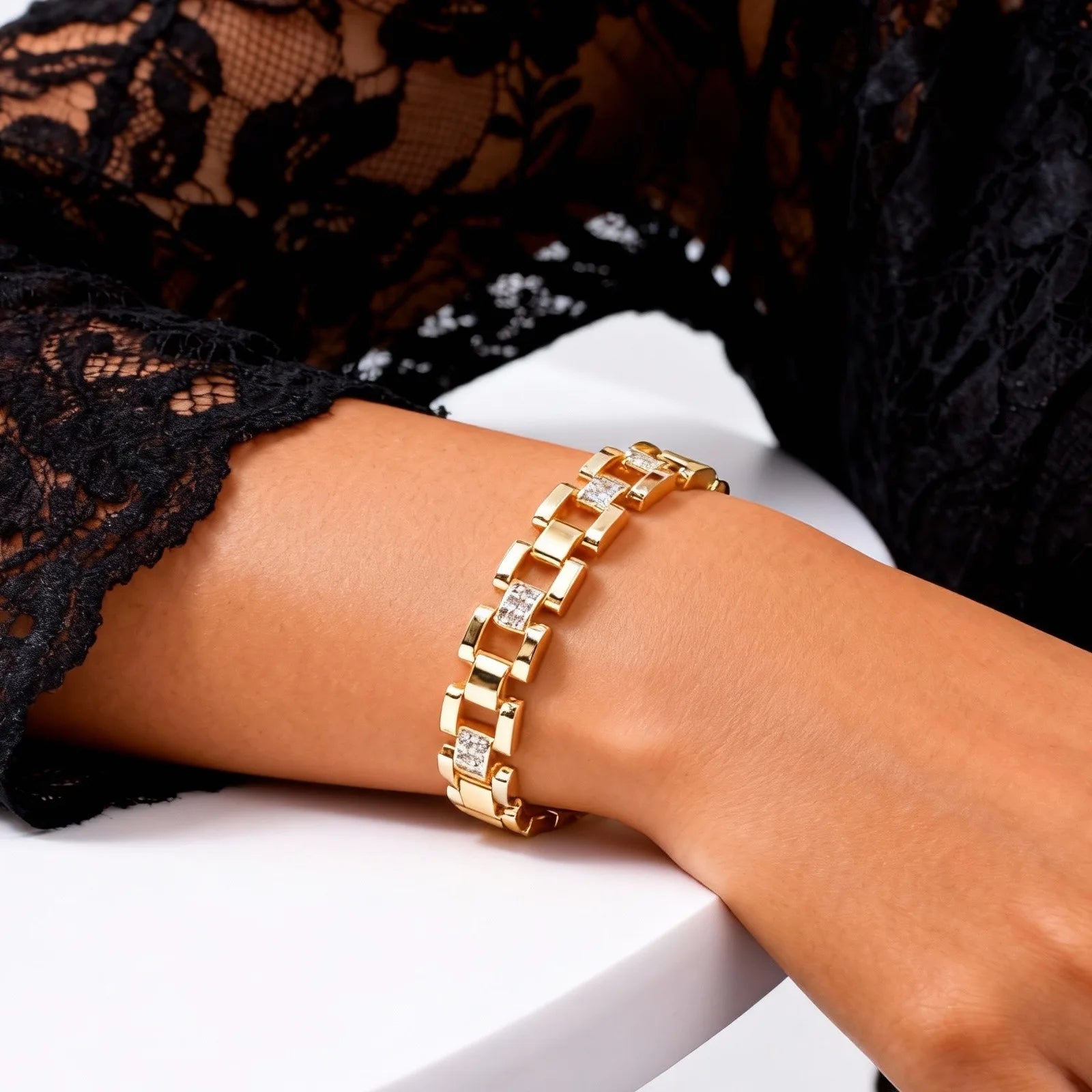 Luxurious Zircon Bracelet With for Women,High-Quality Gold Plated Teardrop-shaped Strap Chain Bracelets,Fashion Charm Jewelry