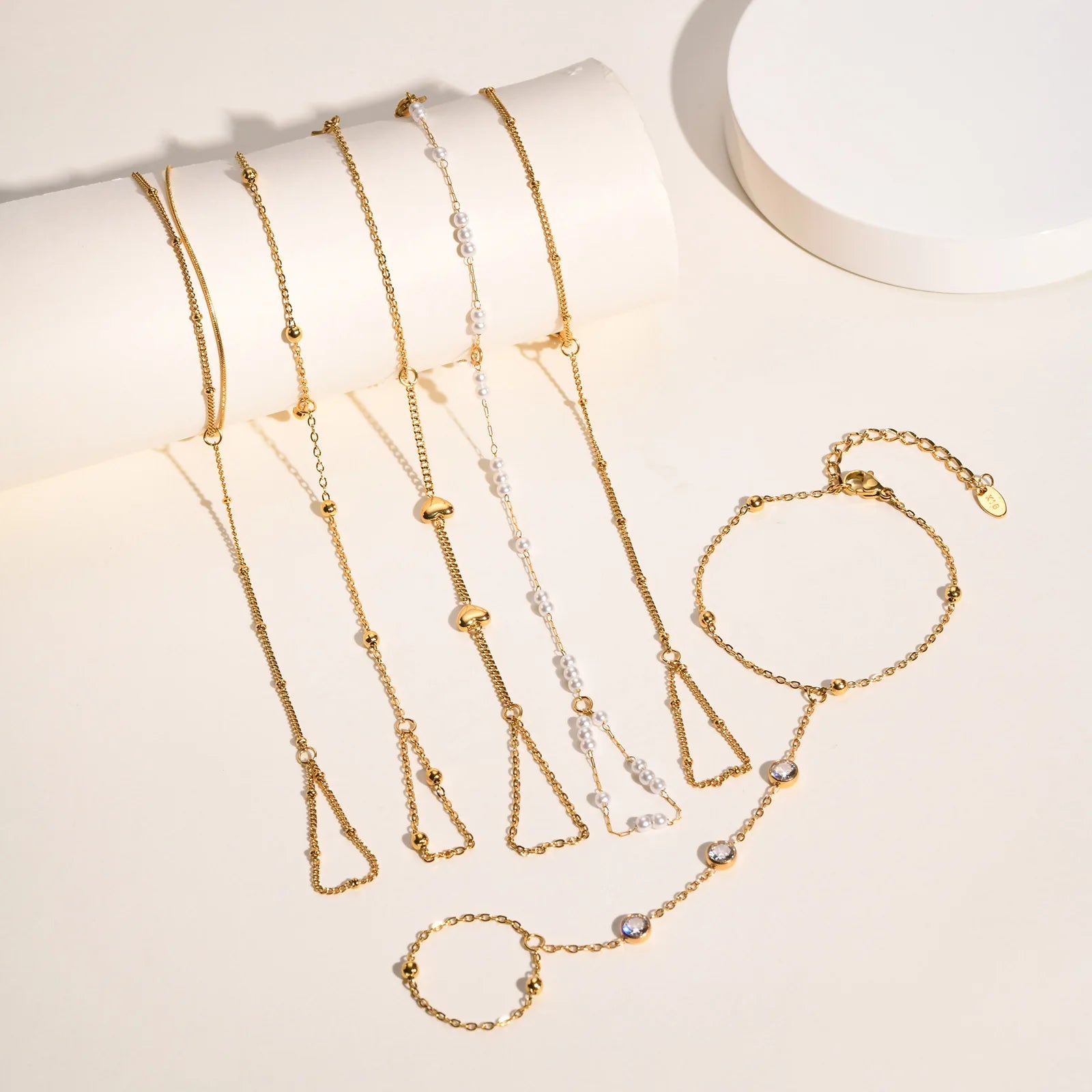 Stainless Steel Hand Chain Bracelet Ring for Women, 18k Gold Plated Bracelets Link Adjustable, Fashion Party Elegant Jewerlry