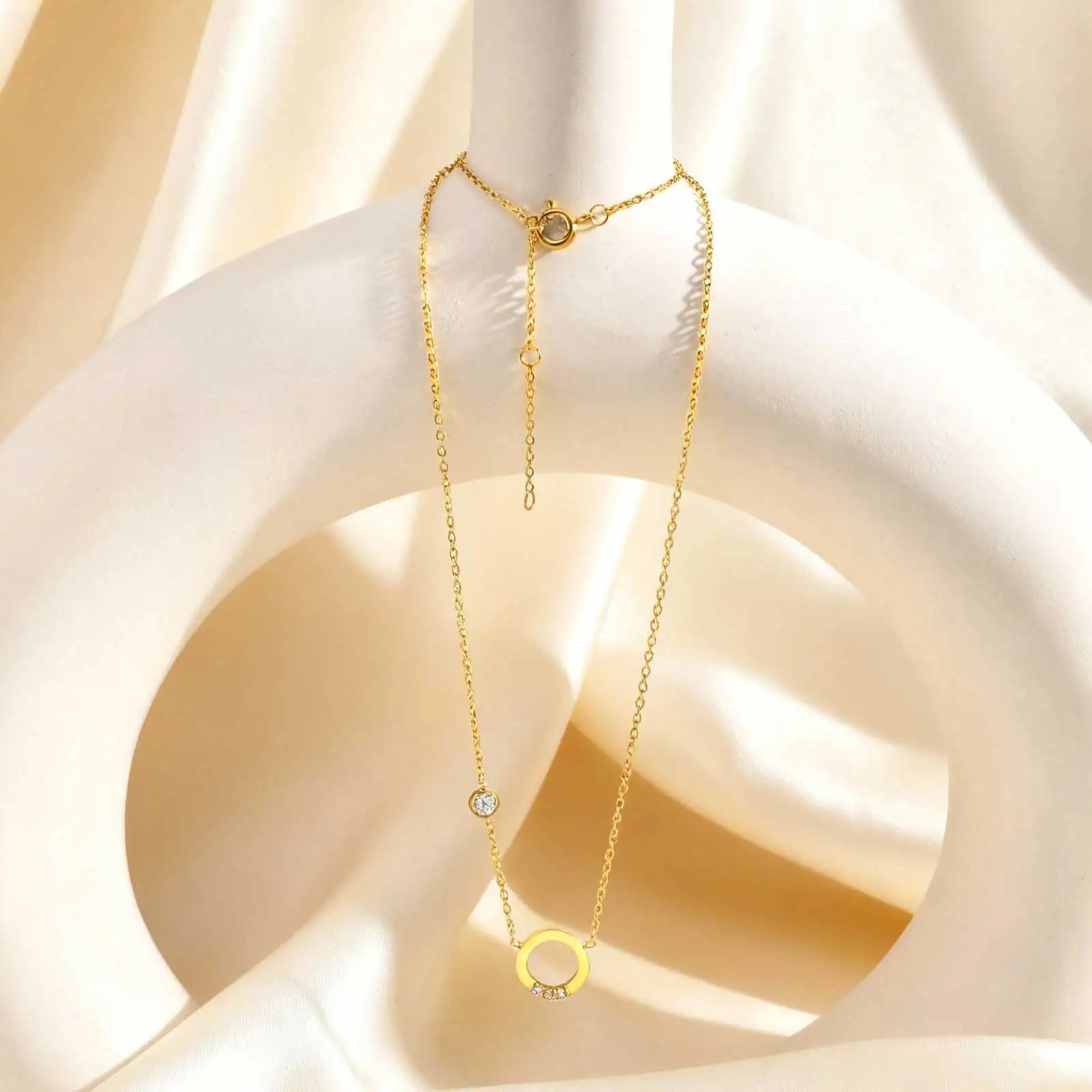 Shiny Round Ring Zircon Necklace for Women,18K Gold Plated Stainless Steel Rolo Chain Necklaces,Trendy Jewelry Gifts