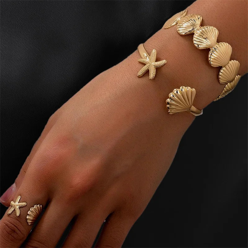 Bohemian Gold Color Metal Starfish Shell Cuff Bracelet Ring for Women European and American Style Beach Vacation Party Jewelry