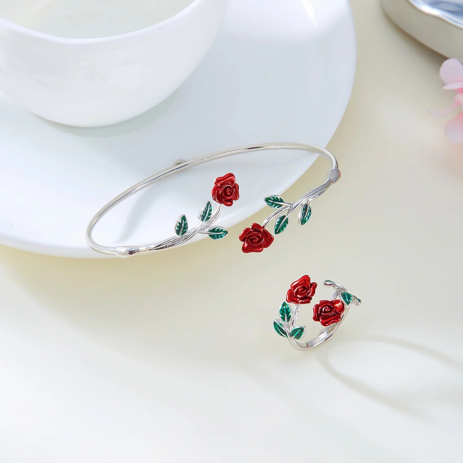 Retro Red Rose Flower Bracelet Ring Set For Women Vintage Drip Oil Open Adjustable Cuff Bangle Finger Ring Party Wedding Jewelry