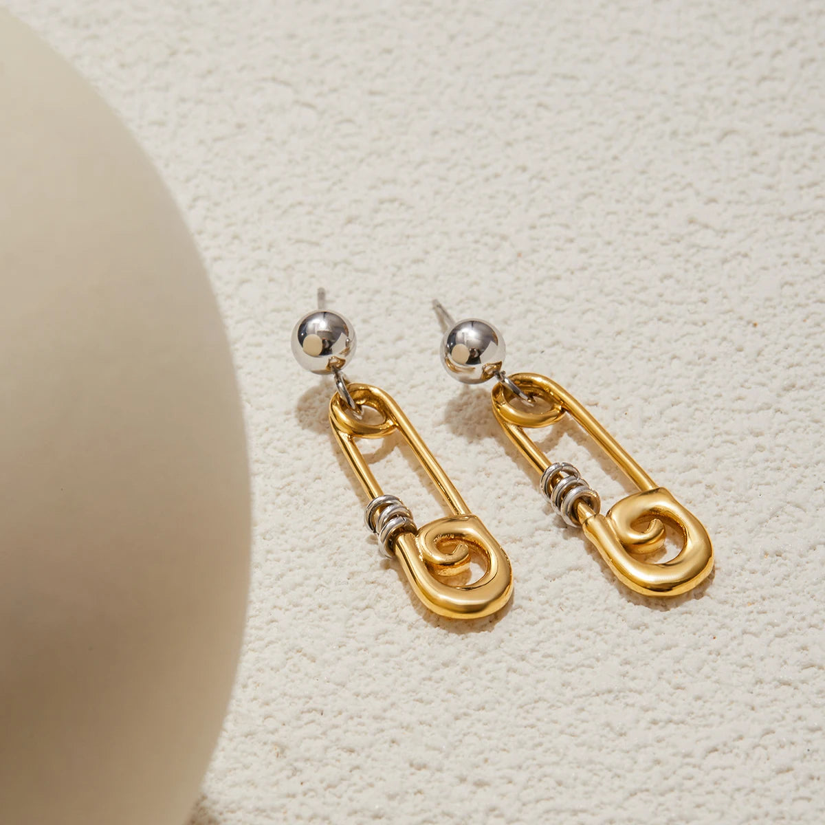 Uworld Designer 18K Gold Color Plated Stainless Steel Two-Color Paperclip Earrings Women's Jewelry Party Gifts