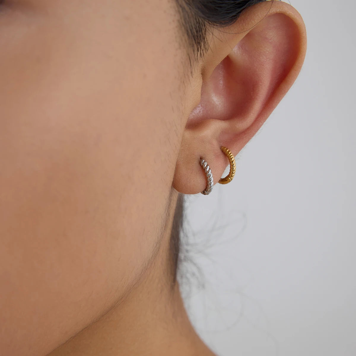 Uworld Minimal Classic Daily Fried Dough Twists Coil Ear Buckle Earrings 18k Gold Color Plated Stainless Steel Round Earrings Wo