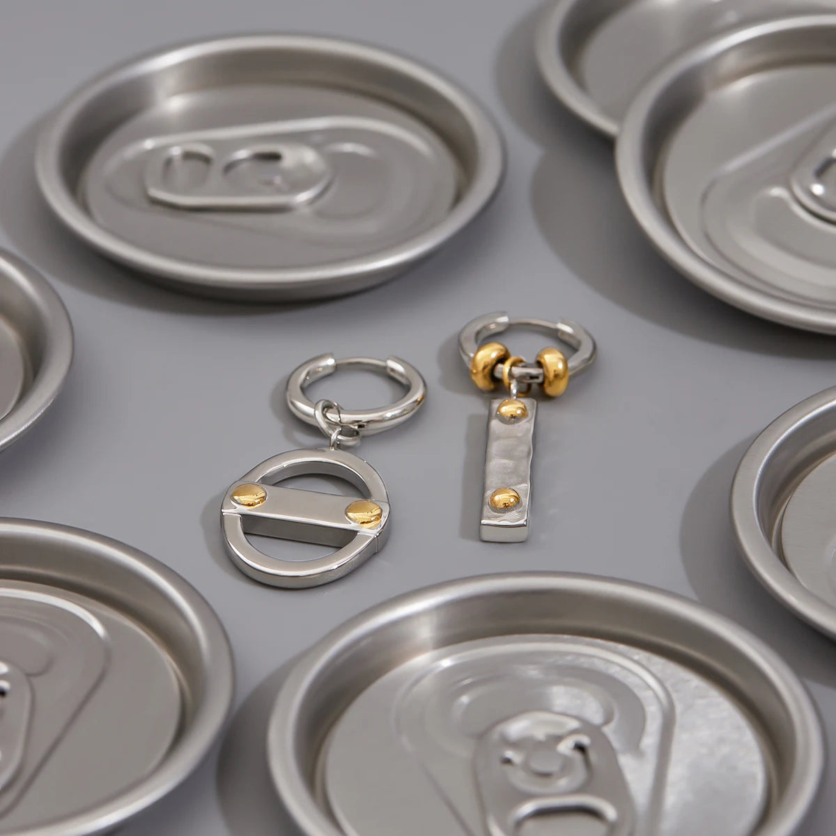 Uworld Minimalist Designer's Two tone Square Hammer Pattern Environmental Protection Can Pendant Earrings Square Earrings Neutra