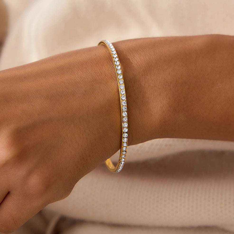 Uworld Classic 18K Rhinestone Round Bracelet Women Gold Color Stainless Steel Plated White Shining Bracelets Jewelry