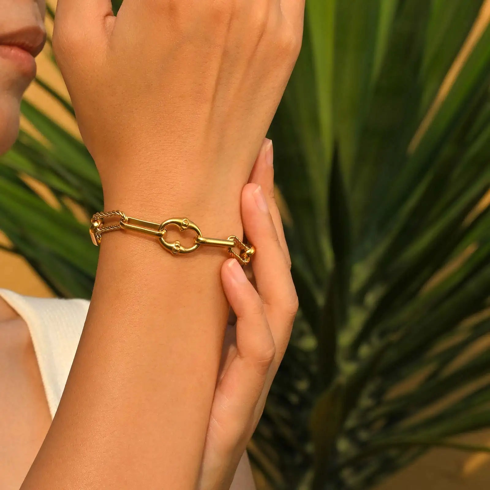 Chunky Stainless Steel Bracelets for Women,Gold Color Handmade Chain Ring Accessories Bracelet,Classic Jewelry Gift