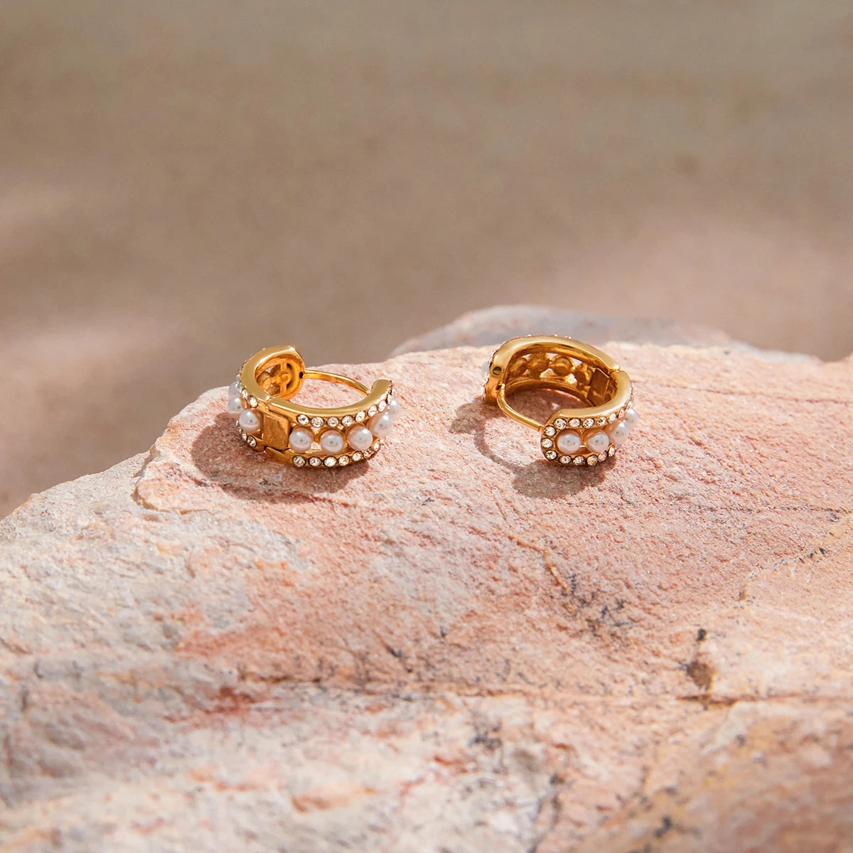 Uworld Classic 18K Plated Gold Color White Rhinestone Imitation Pearl Earring For Women Stainless Steel Waterproof Jewelry