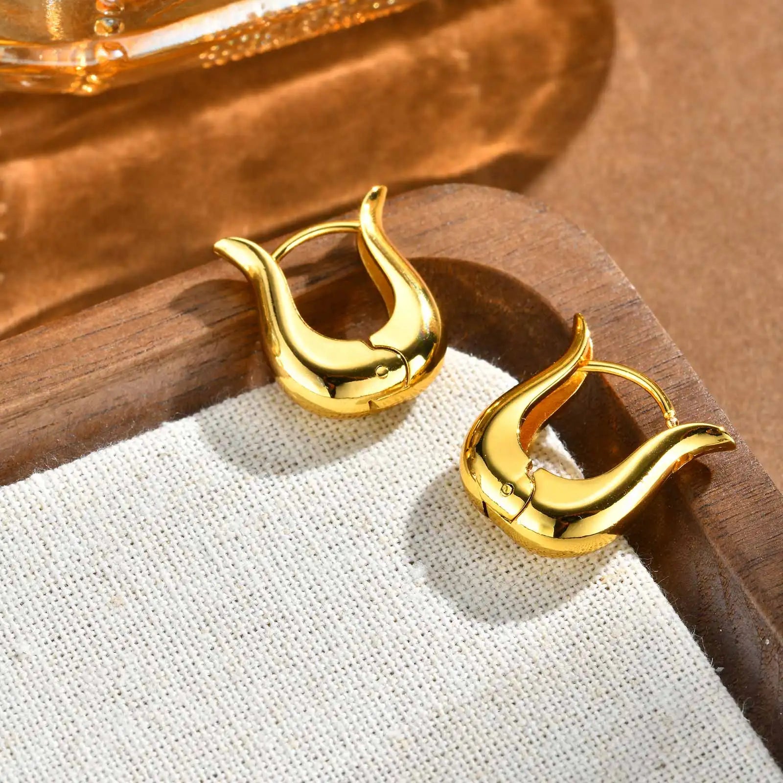 Modern Geometric Flower Basket Hoop Earrings, Hypoallergenic Women's Stainless Steel Earring, Fashion Huggies Jewelry