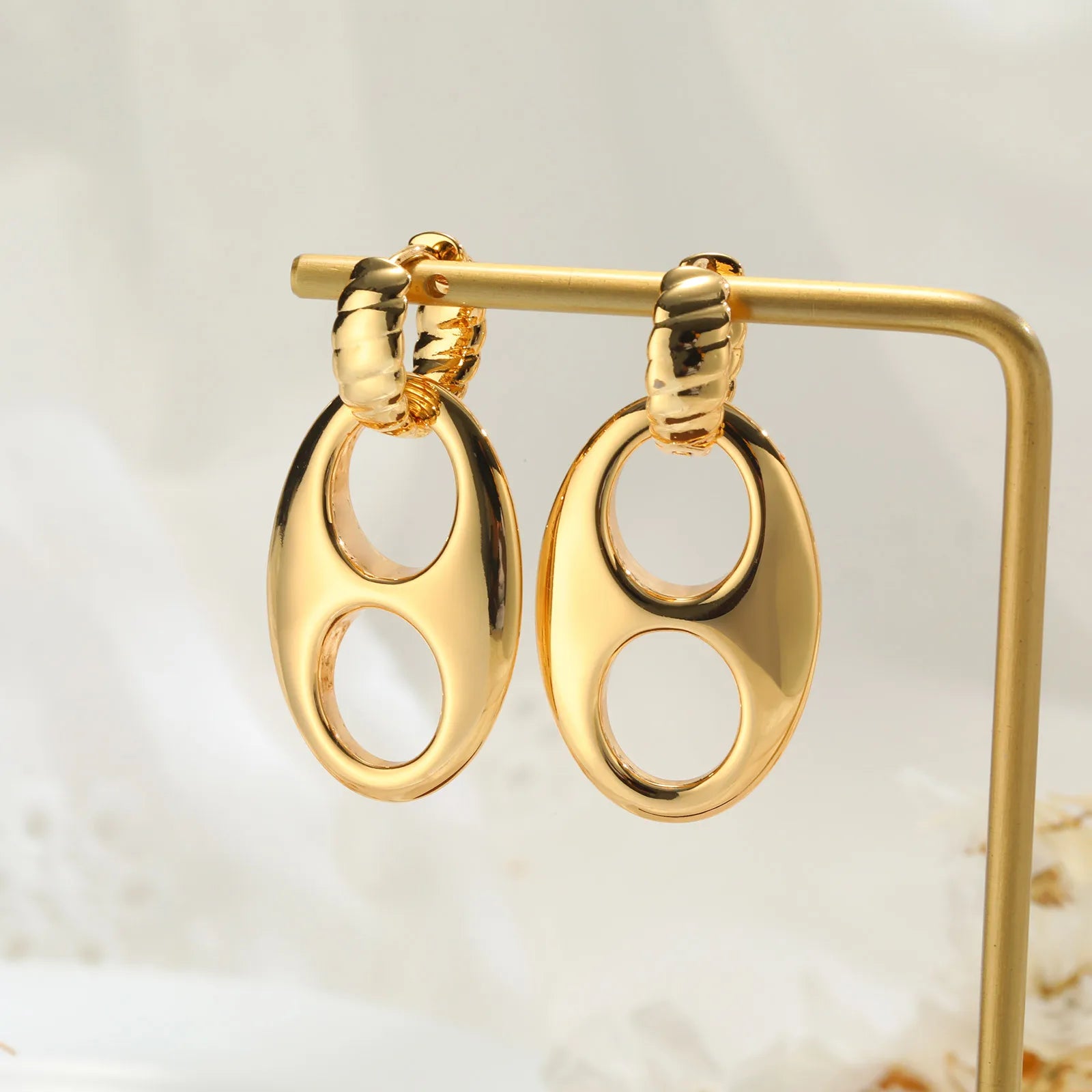 Double Circles Hoop Earrings for Women, Stainless Steel 14K Plated Chunky Oval Earrring, Fashion Geometric Party Jewelry Gift