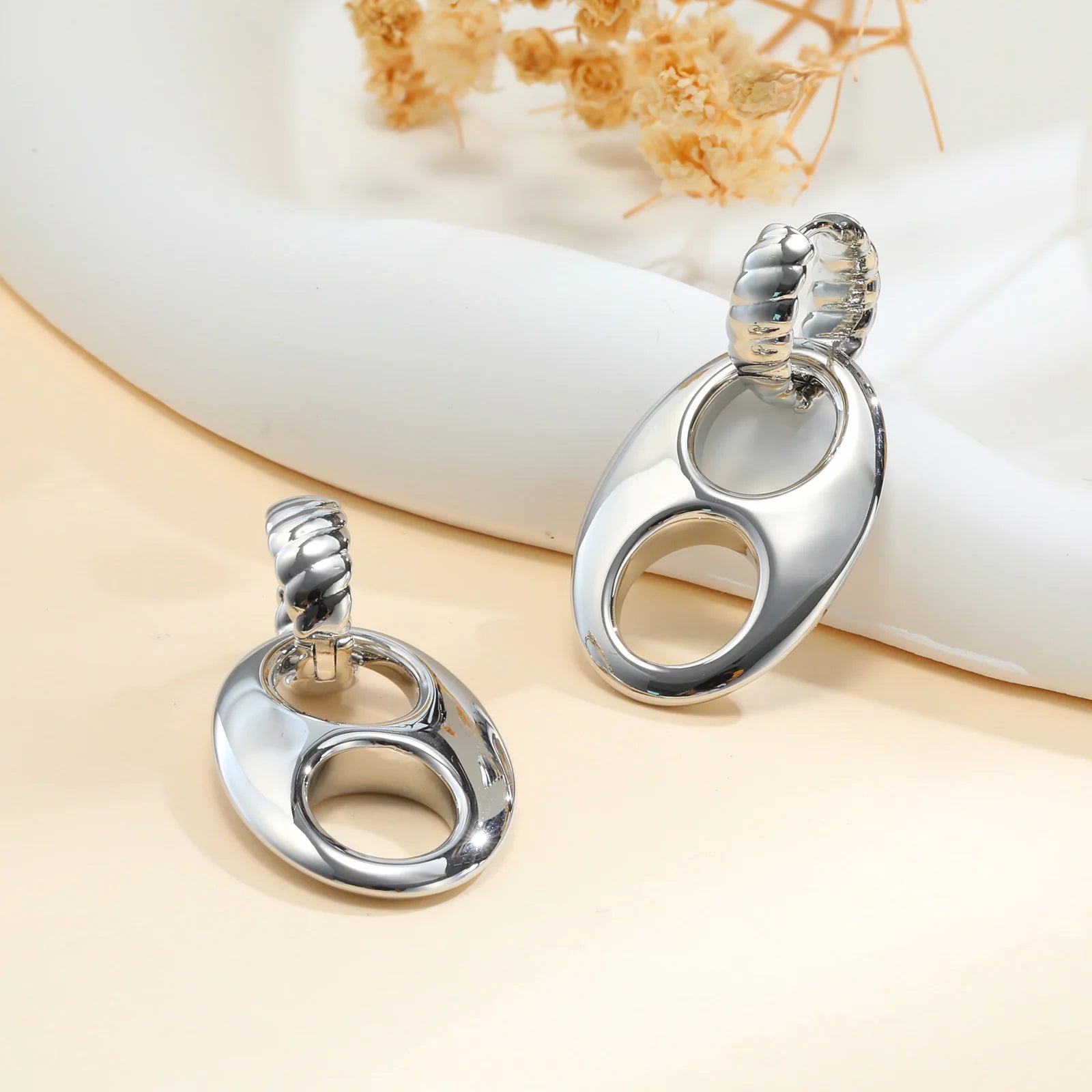 Double Circles Hoop Earrings for Women, Stainless Steel 14K Plated Chunky Oval Earrring, Fashion Geometric Party Jewelry Gift