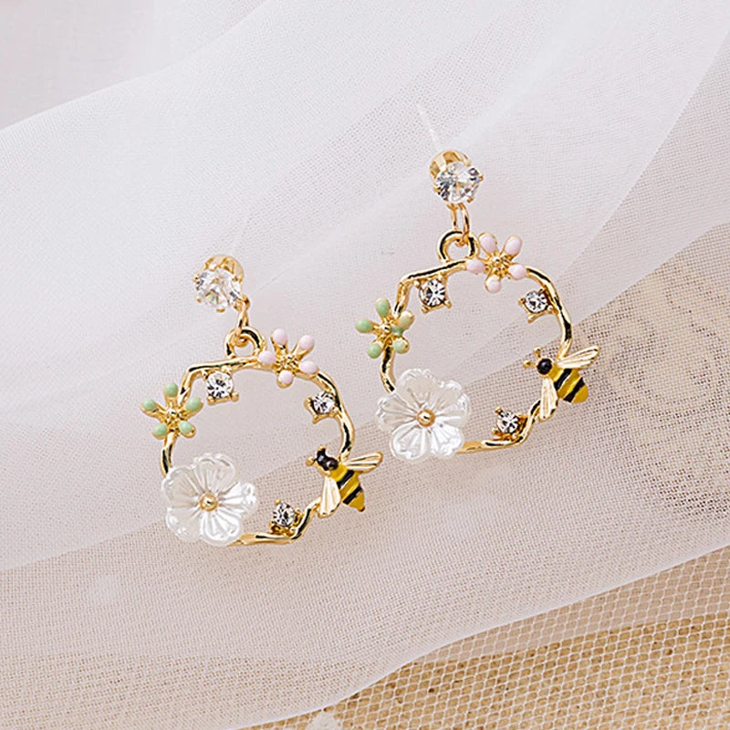 Korean Fashion Flower Butterfly Stud Earrings For Women AAA Zircon Exquisite Leaves Pearl Crystal Earring Party Wedding Jewelry